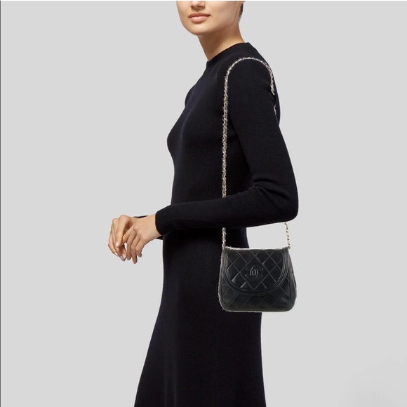 Chanel CC Diamond Quilted Single Flap Bag - Picture 3 of 5